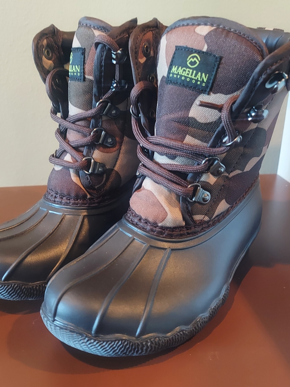 Magellan Outdoors Kids Brown Camo Waterproof Rain Boots Size 1
